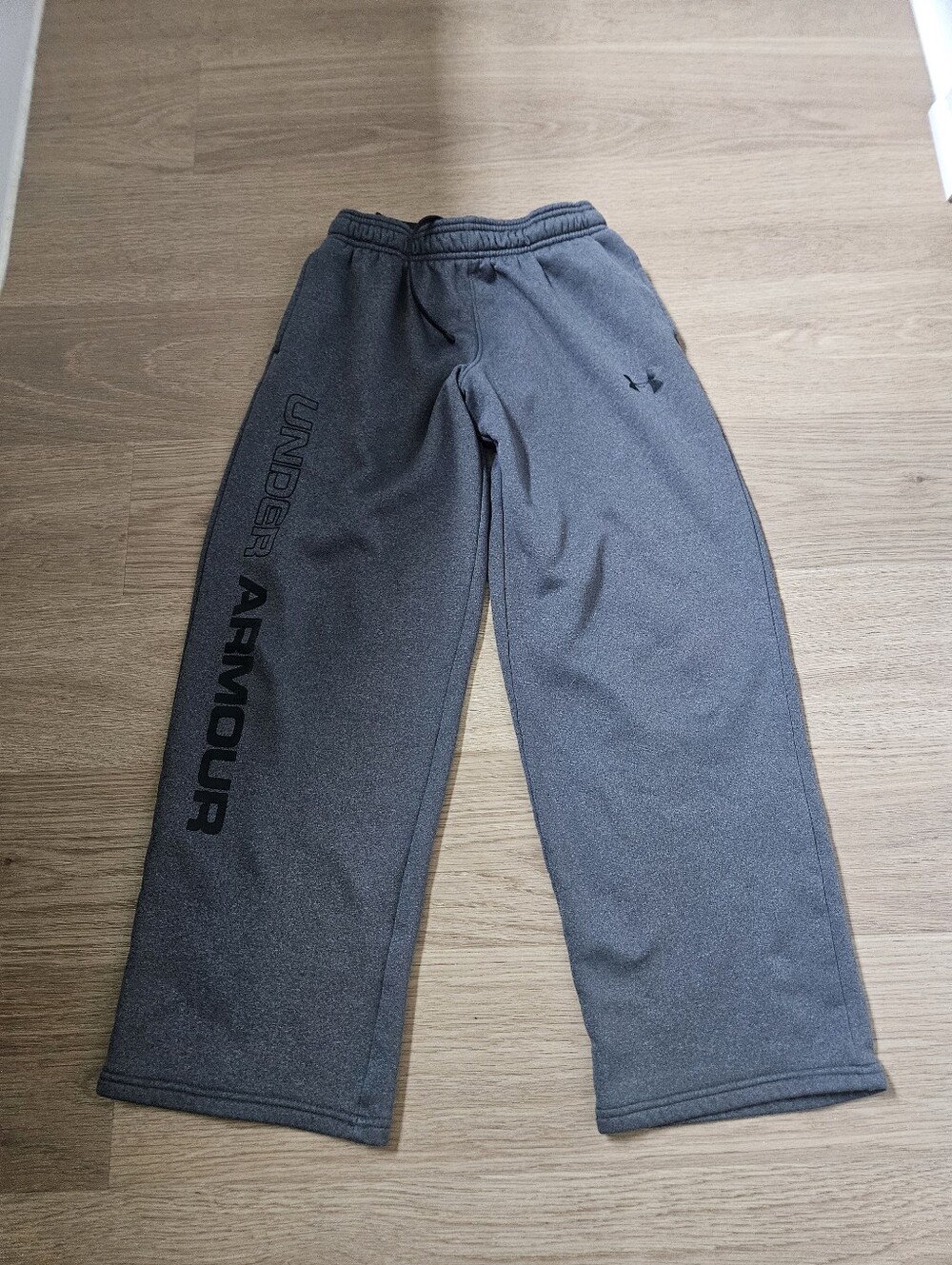 Under Armour Boys Gray Logo Sweatpants YM